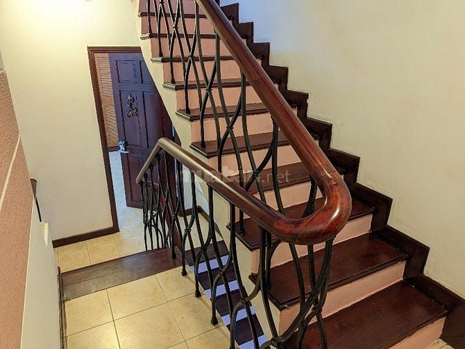 Cho thuê nhà hẻm xe hơi đường Đặng Văn Ngữ, Phường Phú Nhuận, HCM