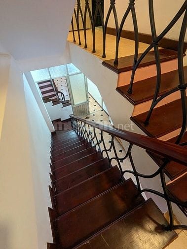 Cho thuê nhà hẻm xe hơi đường Đặng Văn Ngữ, Phường Phú Nhuận, HCM
