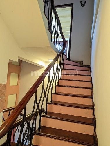 Cho thuê nhà hẻm xe hơi đường Đặng Văn Ngữ, Phường Phú Nhuận, HCM