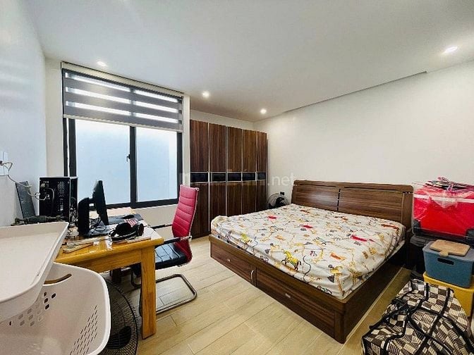 Chú Sáu bán nhà chia tài sản cho con căn nhà Hoàng Diệu, Phú Nhuận.