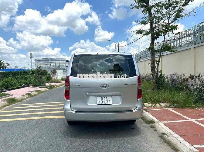 Hyundai Grand Starex 2011 2.5 MT - 180000 km
