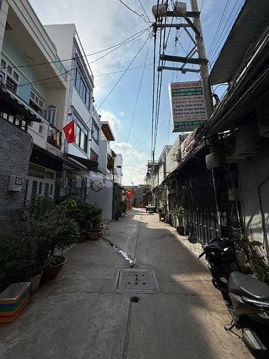 Cho thuê nhà MTNBộ 6m(XH) Đường số 16, P.B.H.Hòa , Q.Bình Tân giá 11tr
