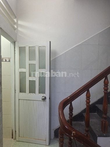 CHO THUÊ NHÀ GẦN CHỢ HÒA BÌNH, Q5 - DT 3m x 7m, nở hậu 4.7m