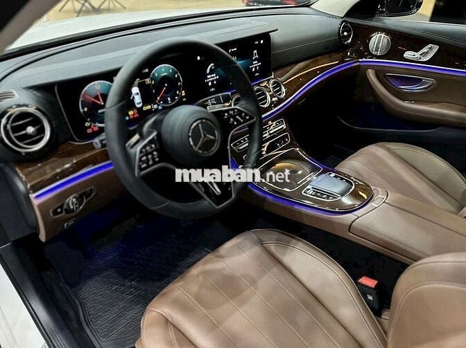 Mercedes Benz E Class 2023 E200 Exclusive FL V1