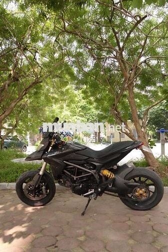 bán hyperstrada 821 về lấy vợ