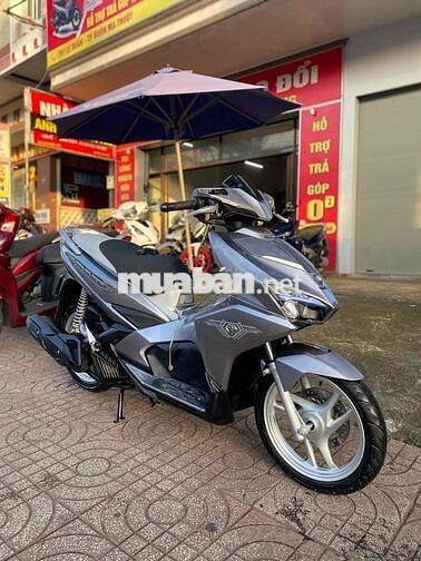 🌟Bán AirBlade.2019.125Fi.khoá ga bạc đen chính chu