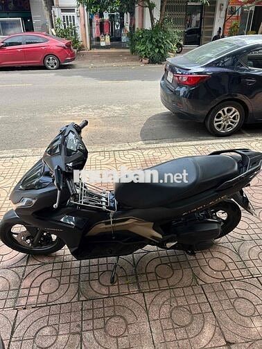 mình dư dùng xe AB 125 như hình, xe còn đẹp