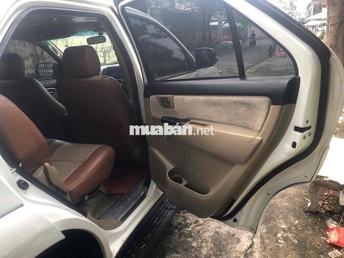 Toyota Fortuner 2015 2.5G - 120 km