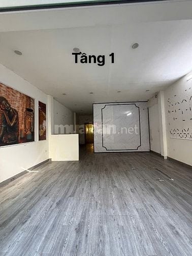 Cho thuê nhà mặt phố Trương Định: 80m2, 5 tầng, thang máy, nhà mới