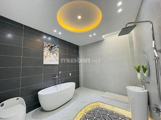 Bán nhà riêng tại Hoàng Hoa Thám, 2,39 tỷ, 50m2, giá tốt Hot!