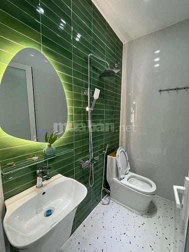Bán nhà riêng tại Hoàng Hoa Thám, 2,39 tỷ, 50m2, giá tốt Hot!