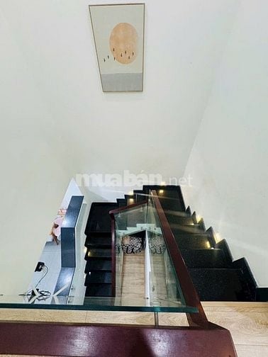 Nhà DT:3,5x20m Cao cấp xe hơi để trong nhà hẻm 5m Nguyễn Tư Giản, P12