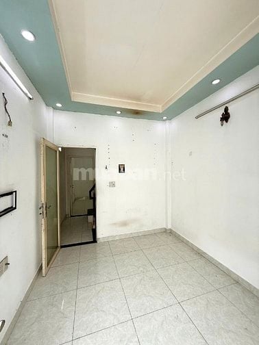 Nhà 1 Trệt 1 lầu 2PN hẻm 1358 Quang Trung