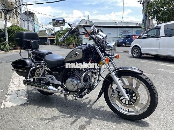 Suzuki GZ 150-A Fi xe có thắng đĩa sau . Xe rin