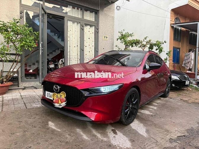 Mazda 3 2022 1.5L Sport Premium - 18000 km