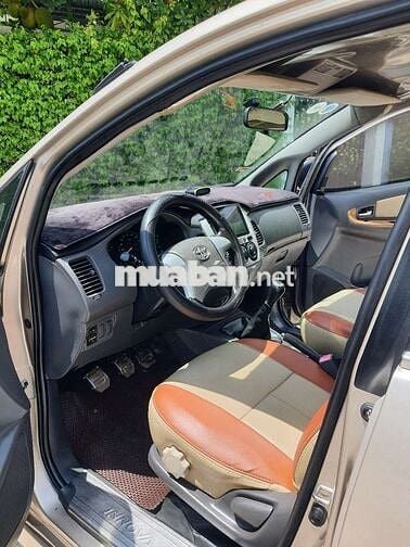 Toyota innova 2.0E 2013 MT
