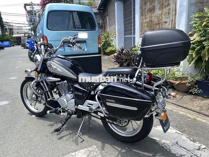 Suzuki GZ 150-A Fi xe có thắng đĩa sau . Xe rin