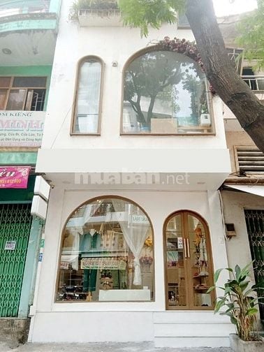 Cho thuê mặt tiền đường 1 trệt 1 lầu Quận 3