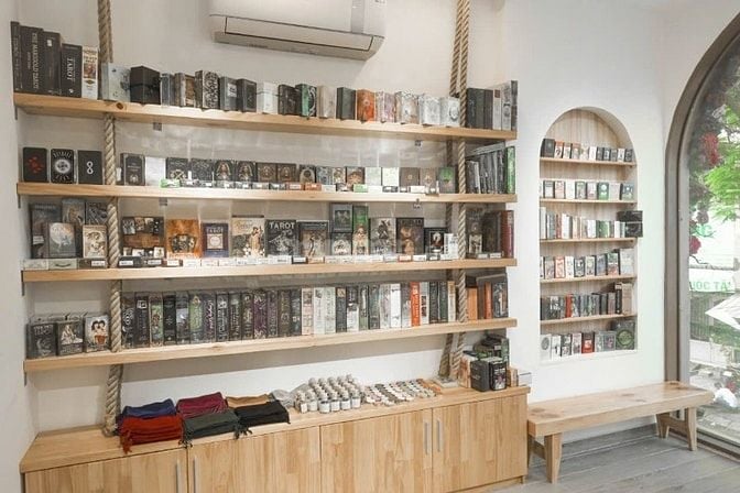 Cho thuê mặt tiền đường 1 trệt 1 lầu Quận 3