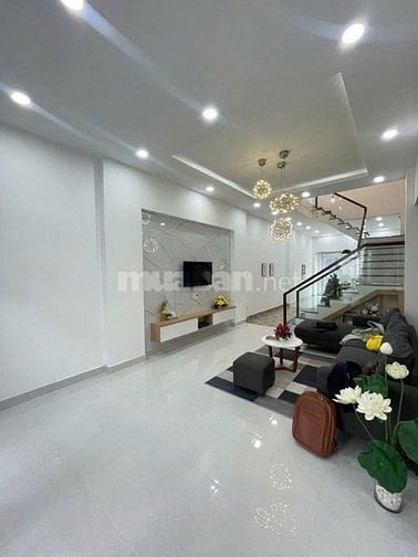 Nhà Trần Minh Quyền, 3tỷ8 thương lượng, 1T2L, chính chủ rao bán, SHR.