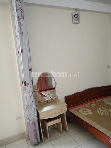 Gia đình có căn hộ cho thuê nhà 2 mặt ngõ thoáng mát và đã đây đủ tiện