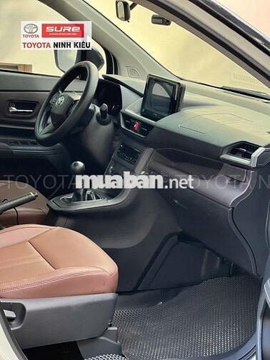 TOYOTA AVANZA MT 2024 - TẶNG TRƯỚC BẠ