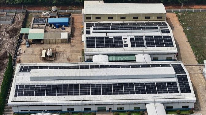 pin năng lượng mặt trời JINKO SOLAR 