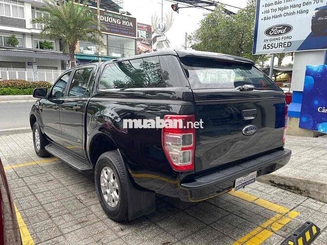 Ford Ranger 2021 XLS MT. Trả trước 180tr nhận xe