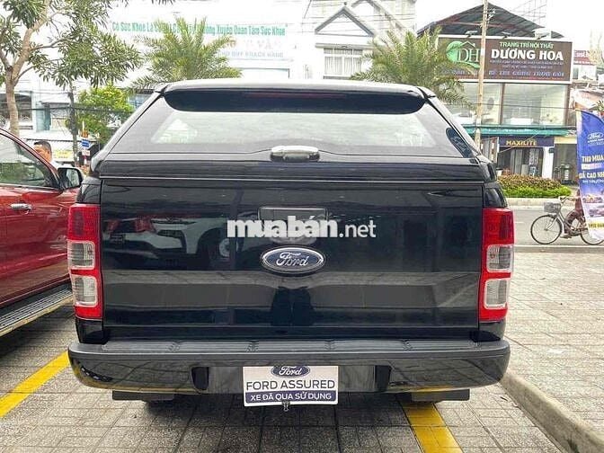 Ford Ranger 2021 XLS MT. Trả trước 180tr nhận xe