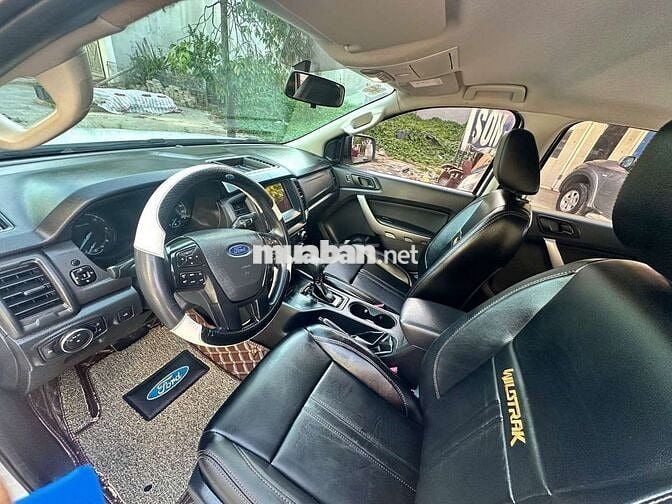 Ford Ranger 2021 XLS 4x2 AT nhập Thái Lan 1 chủ
