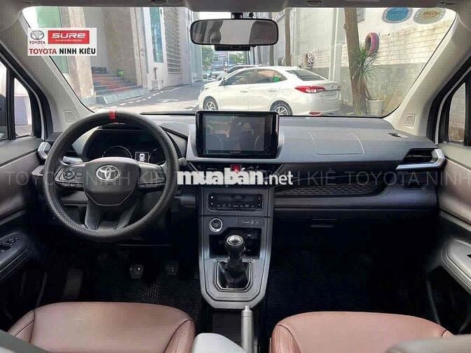 Toyota Avanza Premio 2022 MT - 200000 km