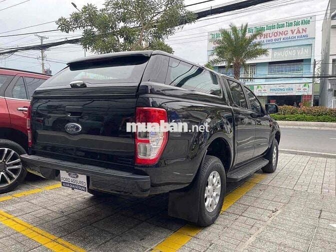 Ford Ranger 2021 XLS MT. Trả trước 180tr nhận xe