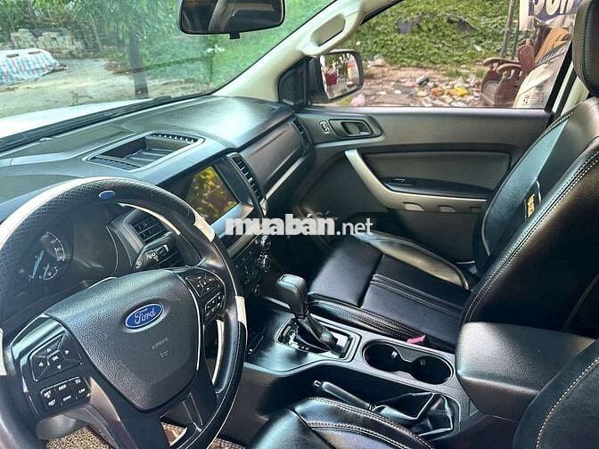 Ford Ranger 2021 XLS 4x2 AT nhập Thái Lan 1 chủ