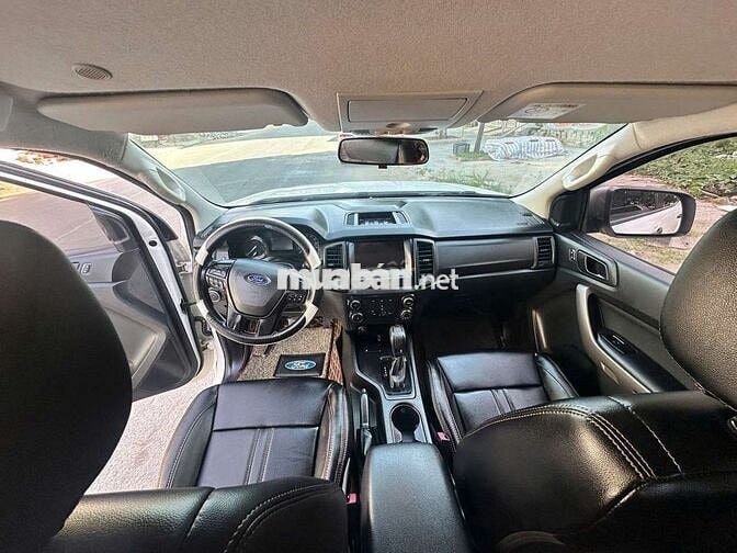 Ford Ranger 2021 XLS 4x2 AT nhập Thái Lan 1 chủ