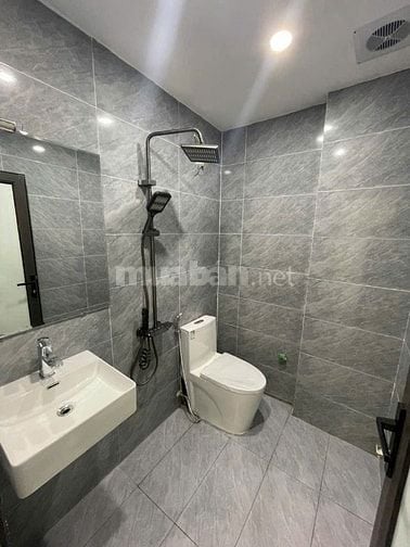 Chính chủ gửi bán nhà 4 tầng ngõ ô tô đỗ cửa ở Phụng Châu, Chương Mỹ