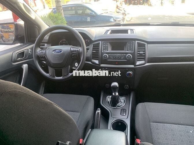 FORD RANGER SỐ SÀN 2018_XE GIA ĐÌNH 1 CHỦ FULL ĐỒ