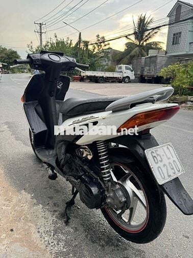 xe đẹp may em zin.9chu xem xe lộ vong cung