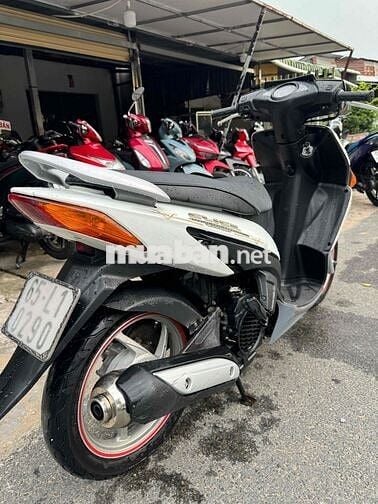 xe đẹp may em zin.9chu xem xe lộ vong cung