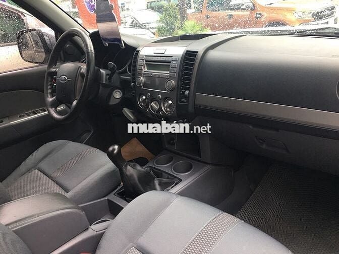FORD EVEREST 2014 SỐ SÀN_1 CHỦ XE GIA ĐÌNH ĐI KỸ