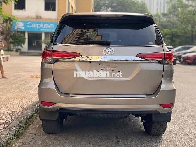 Toyota Fortuner 2.4AT 4x2 sx 2022 máy dầu