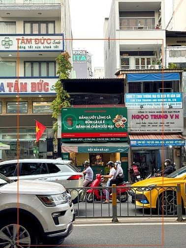 BÁN NHÀ 2 MẶT TIỀN TRƯỚC VÀ SAU : 138 LÝ THÁI TỔ  - P. 2 