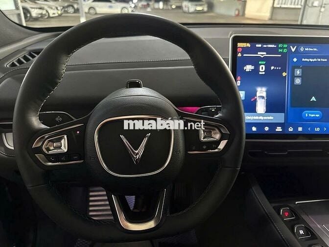 VinFast VF9 2024 Plus - 15000 km