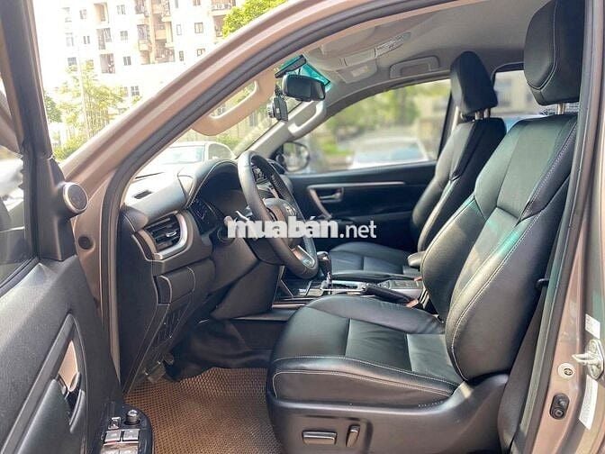 Toyota Fortuner 2.4AT 4x2 sx 2022 máy dầu