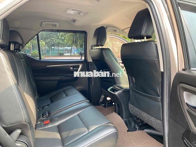 Toyota Fortuner 2.4AT 4x2 sx 2022 máy dầu