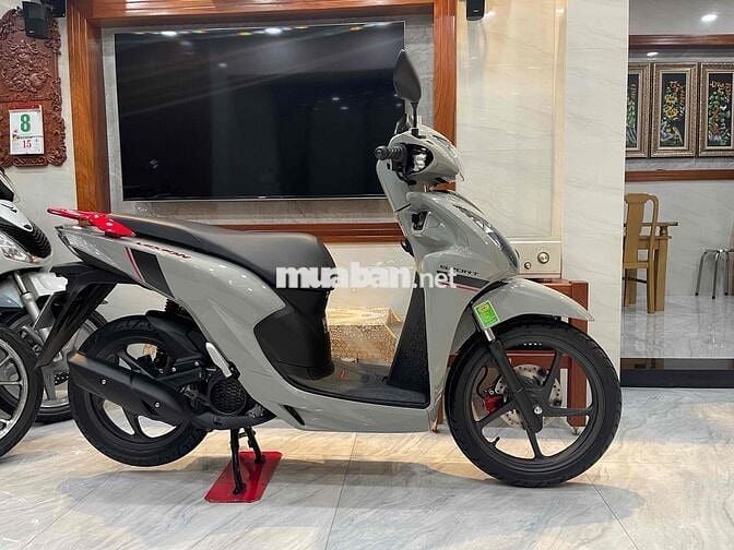 vision xám xi măng ĐK 24-7-25 SD 124km mới 99,9%