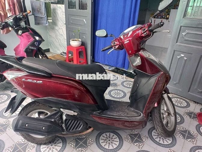 Xe Lead 2014 màu Đỏ BSTP, máy móc zin bao lợi xăng
