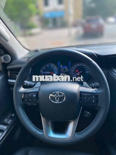 Toyota Fortuner 2.4AT 4x2 sx 2022 máy dầu