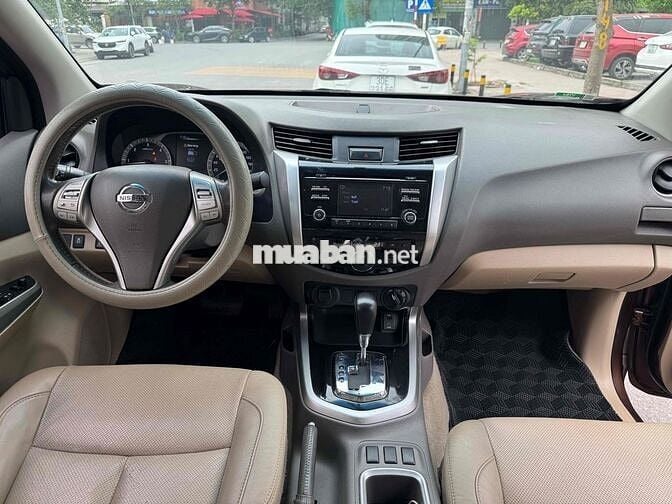 Nissan Navara 2015 VL 2.5 AT 4WD - 95000 km