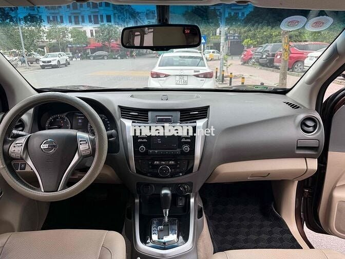 Nissan Navara 2015 VL 2.5 AT 4WD - 95000 km