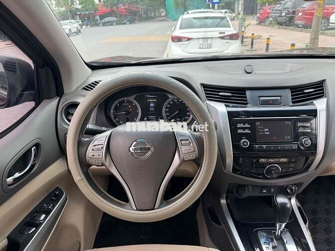 Nissan Navara 2015 VL 2.5 AT 4WD - 95000 km